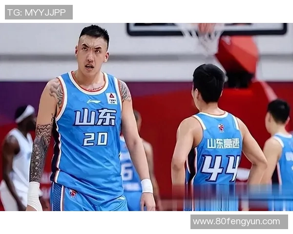 山东男篮球迷期待21-22赛季球队能重返CBA巅峰