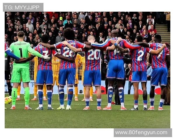 曼城3-0击败曼联，力压利物浦登顶英超积分榜